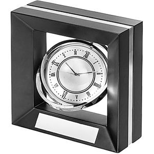 Часы настольные   "Классика" с фоторамкой  и шильдом