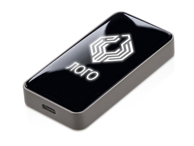 Внешний SSD диск с подсветкой гравировки  Слэш, 256 ГБ