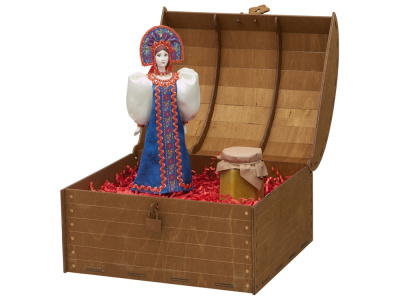 Подарочный набор: кукла фарфоровая, крем-мёд с лаймом и имбирем