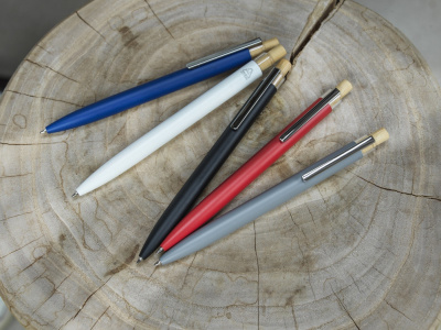 Ручка шариковая из переработанного алюминия Nooshin